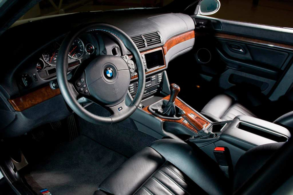 Вспоминаем историю BMW M5 (E39): третье поколение «заряженного» баварского седана