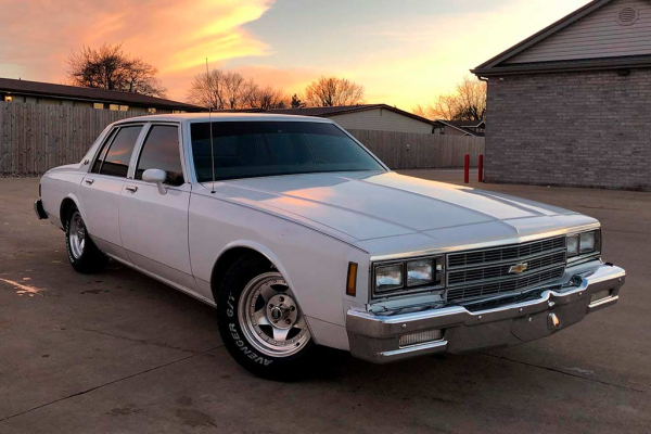 Chevrolet Impala 1967: история легенды американского автопрома