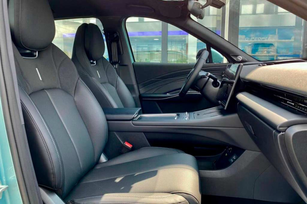 Цвета кузова Omoda C7: пять доступных оттенков для кроссовера