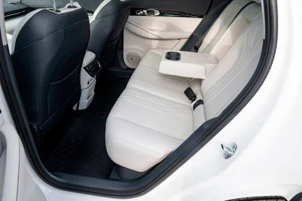 Цвета кузова Geely EX5: пять доступных оттенков для электрического кроссовера