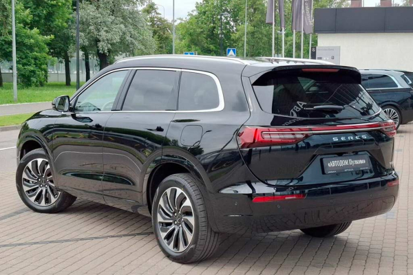 Цвета кузова Seres M7: пять доступных оттенков для кроссовера Цвета кузова Seres M7: пять доступных оттенков для кроссовера