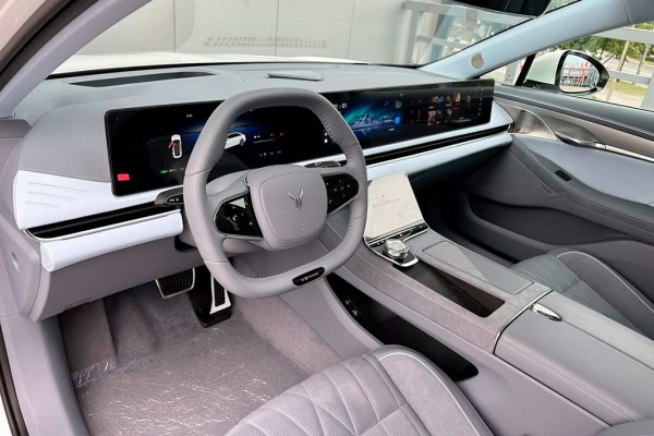 Цвета кузова Voyah Passion: шесть доступных оттенков для седана Цвета кузова Voyah Passion: шесть доступных оттенков для седана