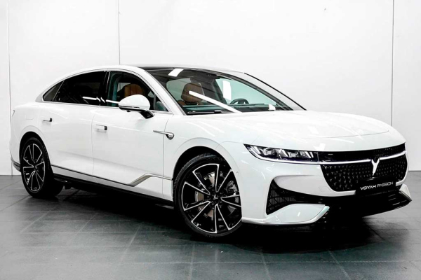 Цвета кузова Voyah Passion: шесть доступных оттенков для седана Цвета кузова Voyah Passion: шесть доступных оттенков для седана