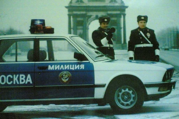 Иномарки на службе советской милиции: от скромных Ford и Renault до Porsche 911